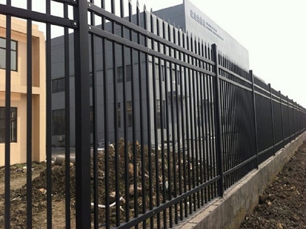 工廠鋅鋼護(hù)欄圖片1