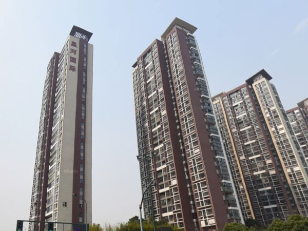 常州星河國際小區(qū)飄窗護欄、樓梯扶手定制