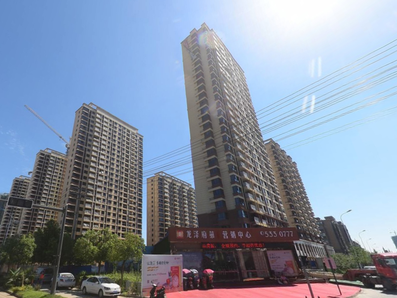 合肥龍澤府第小區(qū)項目定制空調(diào)欄桿、樓梯欄桿產(chǎn)品